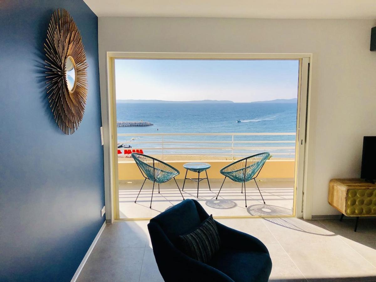 T3 Front De Mer Dernier Etage Vue Mer Petit Havre De Paix Pour Vos Vacances Emplacement Unique Vue Mer Panoramique A 180 Degres Pour Ce T3 En Face De La Plage Front De Mer Vue Sur Les Iles 5 Et Dernier Etage Avec Ascenseur 르 라방두 외부 사진