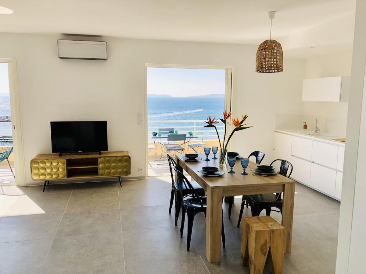 T3 Front De Mer Dernier Etage Vue Mer Petit Havre De Paix Pour Vos Vacances Emplacement Unique Vue Mer Panoramique A 180 Degres Pour Ce T3 En Face De La Plage Front De Mer Vue Sur Les Iles 5 Et Dernier Etage Avec Ascenseur 르 라방두 외부 사진