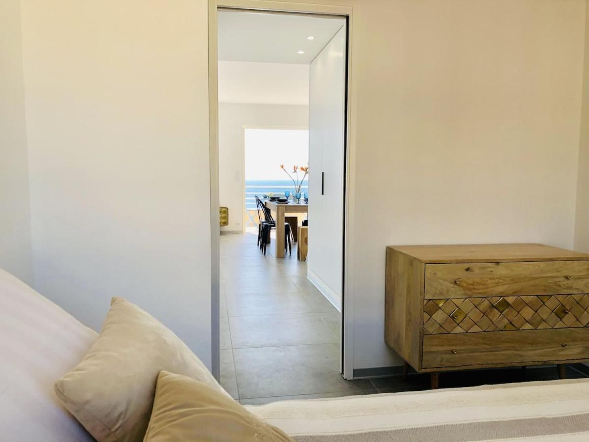 T3 Front De Mer Dernier Etage Vue Mer Petit Havre De Paix Pour Vos Vacances Emplacement Unique Vue Mer Panoramique A 180 Degres Pour Ce T3 En Face De La Plage Front De Mer Vue Sur Les Iles 5 Et Dernier Etage Avec Ascenseur 르 라방두 외부 사진